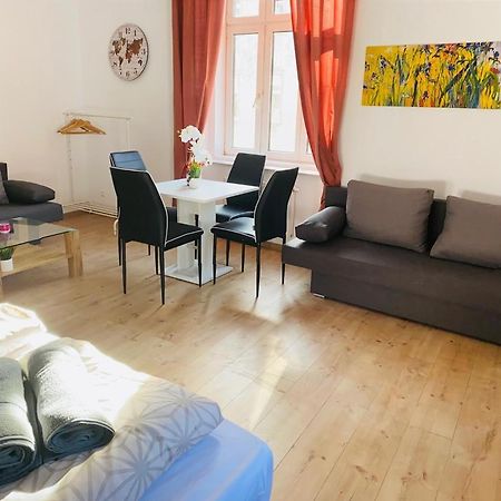 Deluxe Quad Room Dw Wien Exterior foto