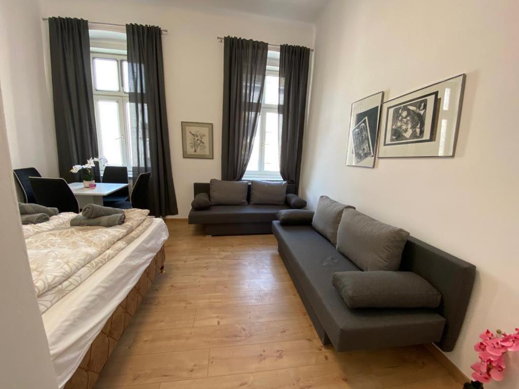 Deluxe Quad Room Dw Wien Exterior foto