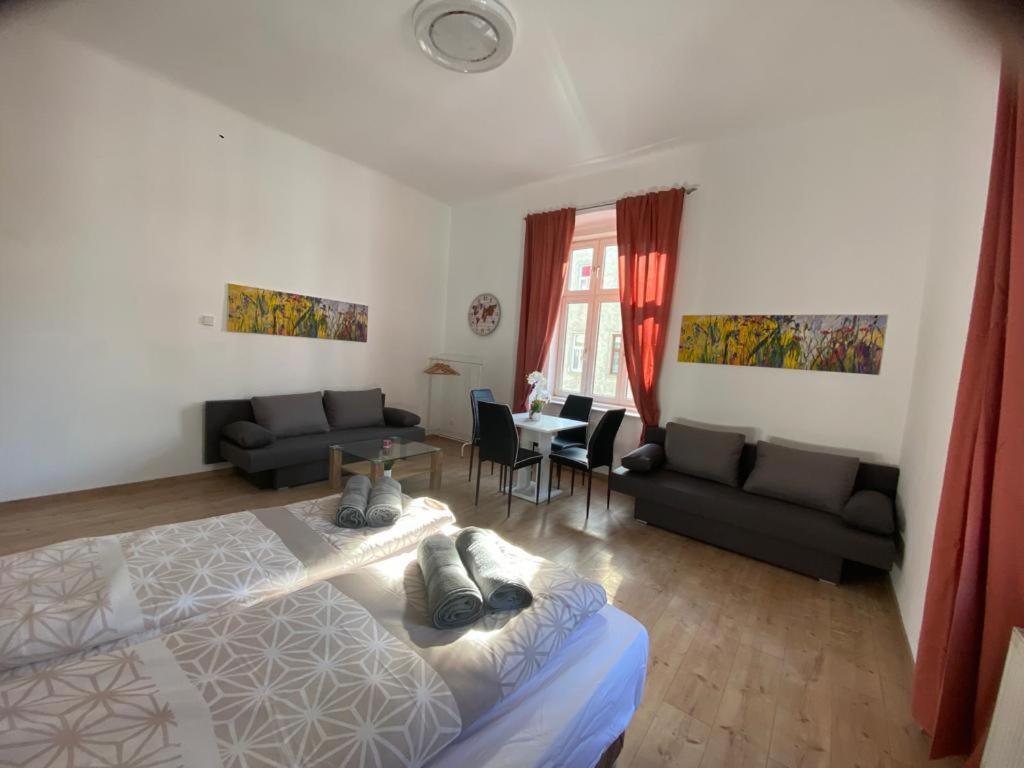 Deluxe Quad Room Dw Wien Exterior foto