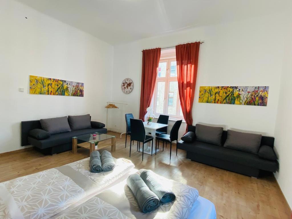 Deluxe Quad Room Dw Wien Exterior foto